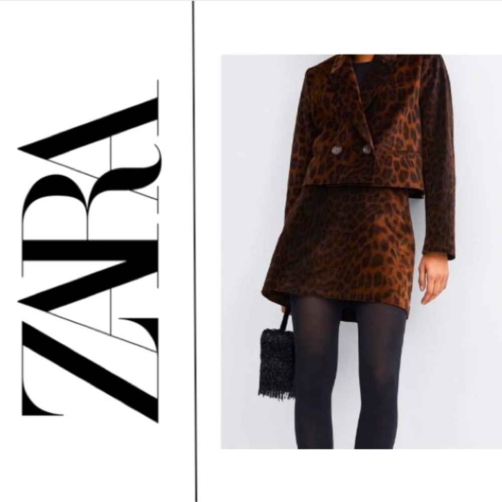New Zara mini leopard velvet skirt - Size: US M